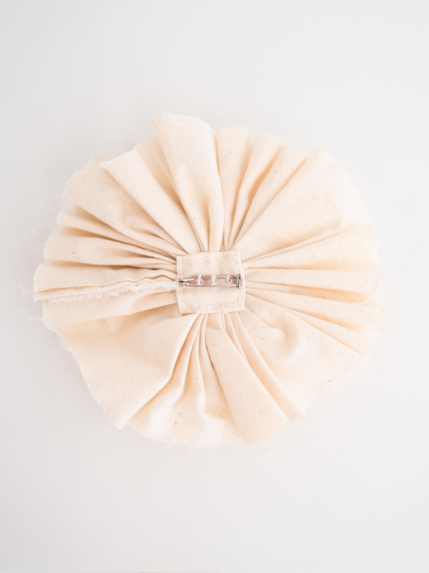 Lovesick Rosette Brooch - Lilac