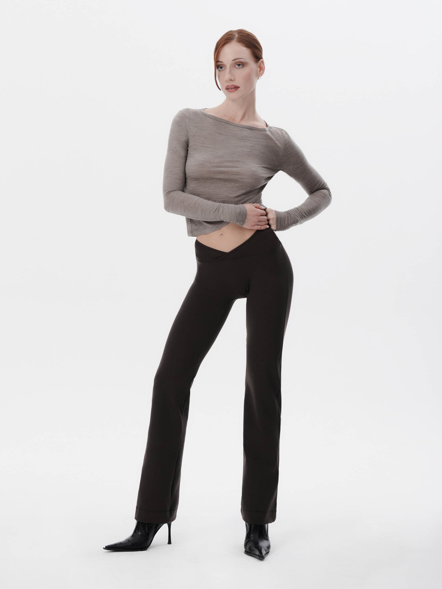 The Stretch Trouser - Earth Grey