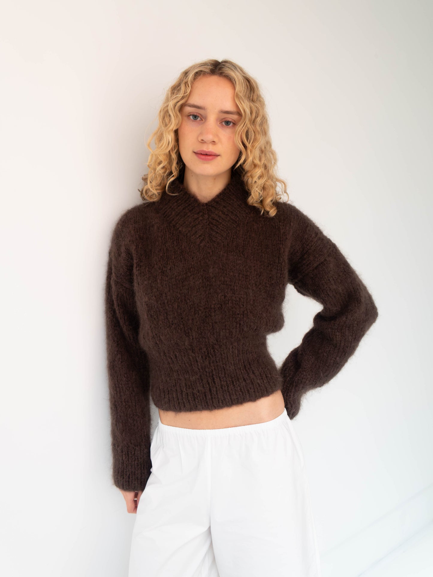 Daphne Sweater - Chocolate
