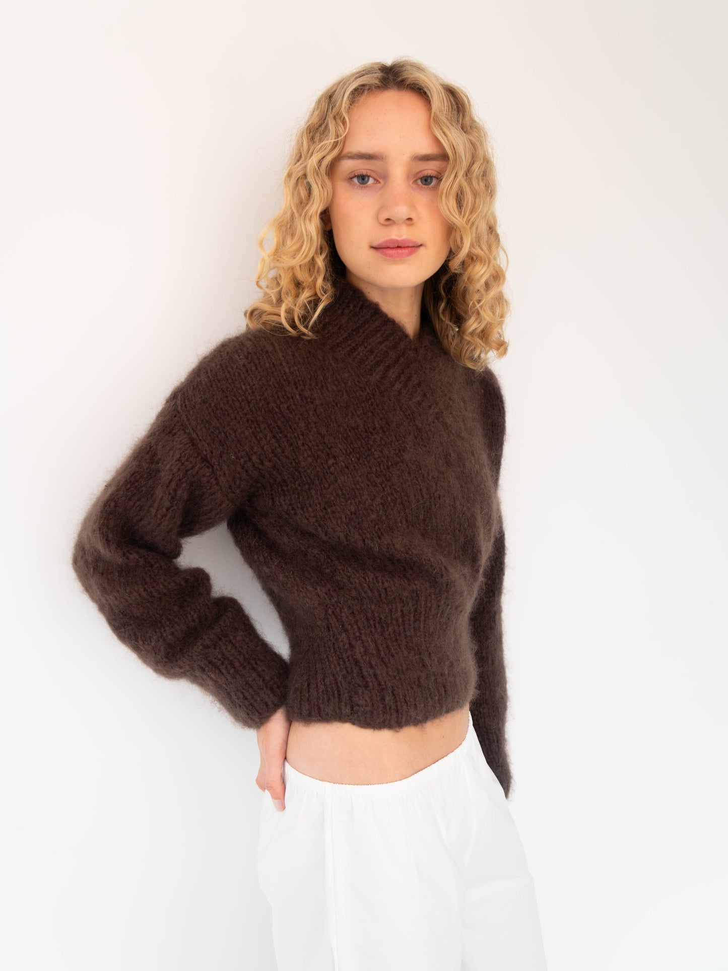 Daphne Sweater - Chocolate