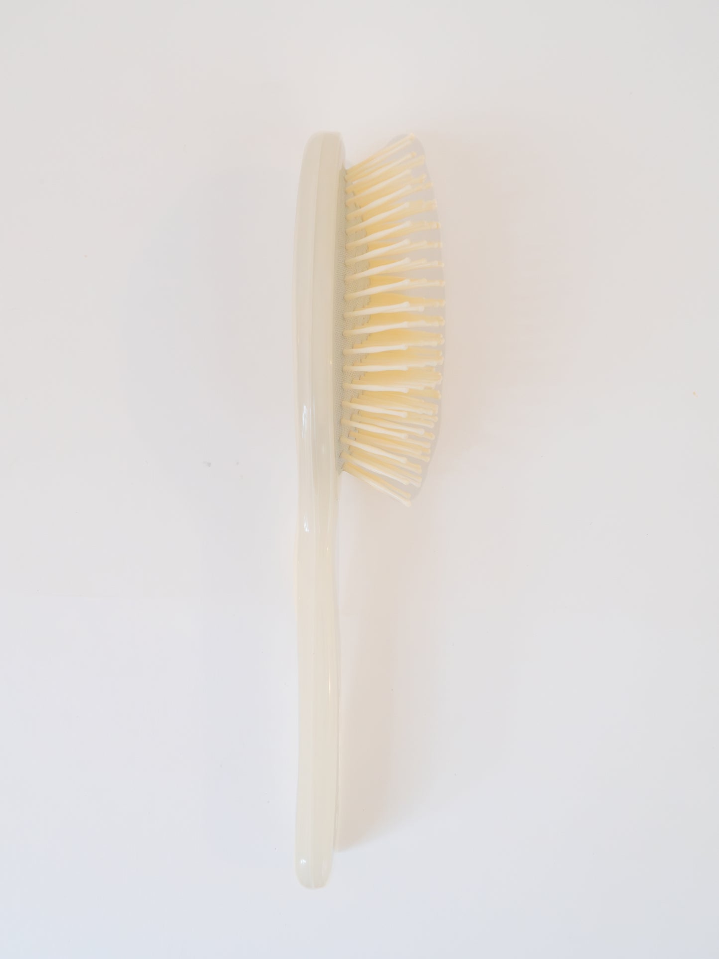 Oval Hair Brush - Ivory