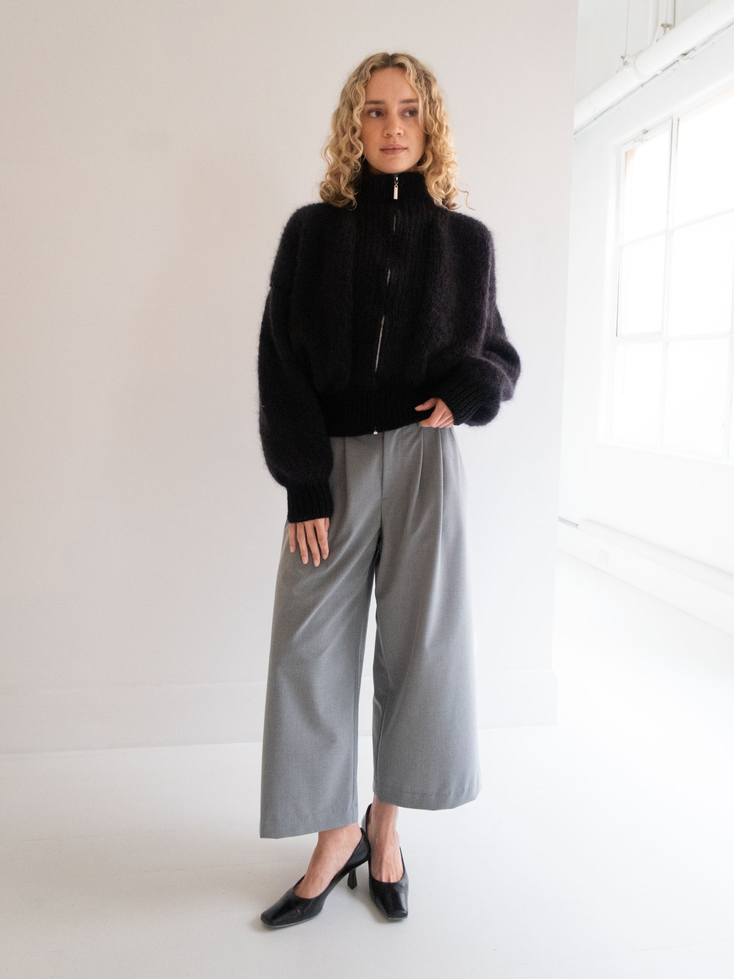 Roma Bomber - Black
