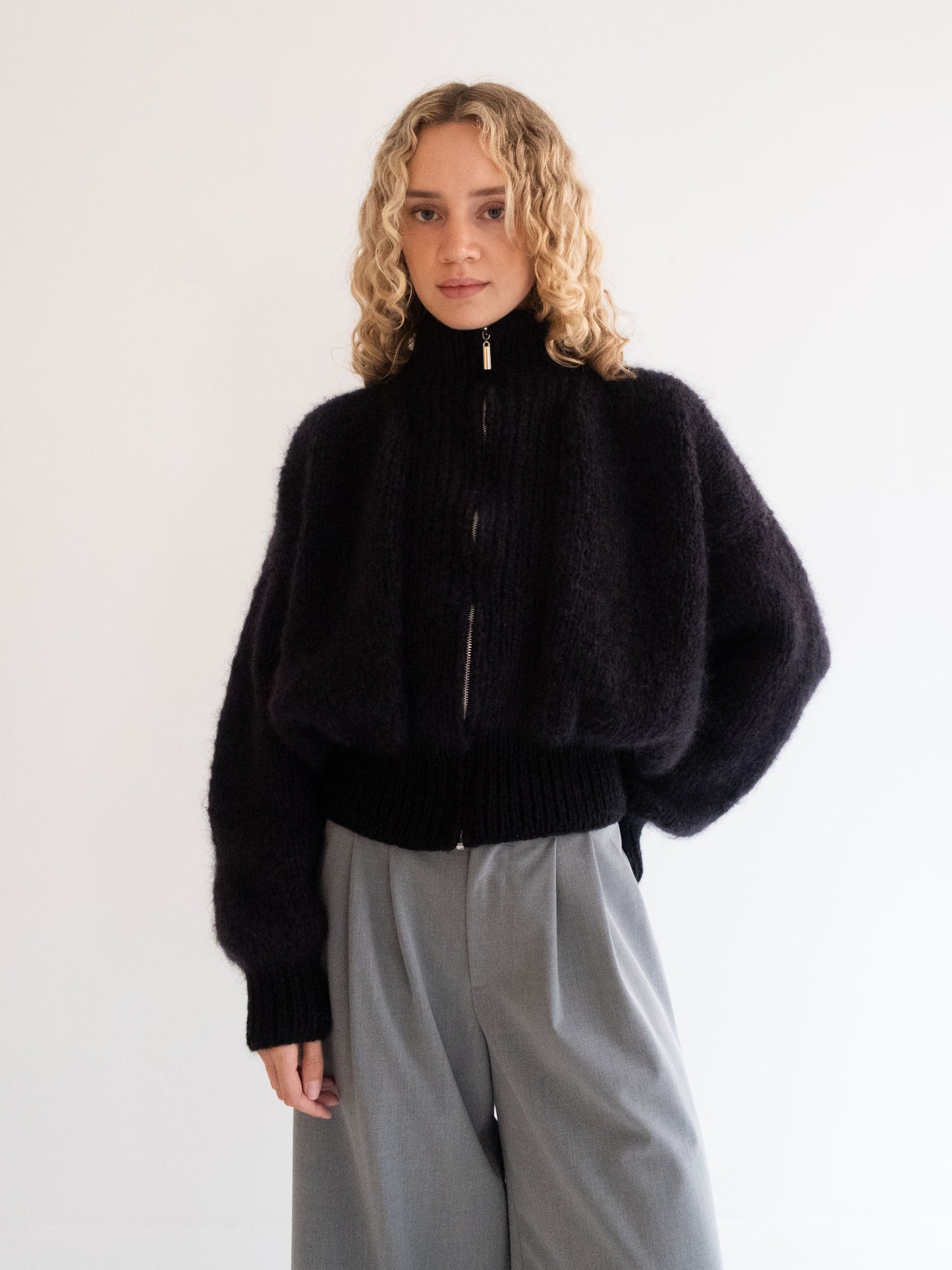 Roma Bomber - Black