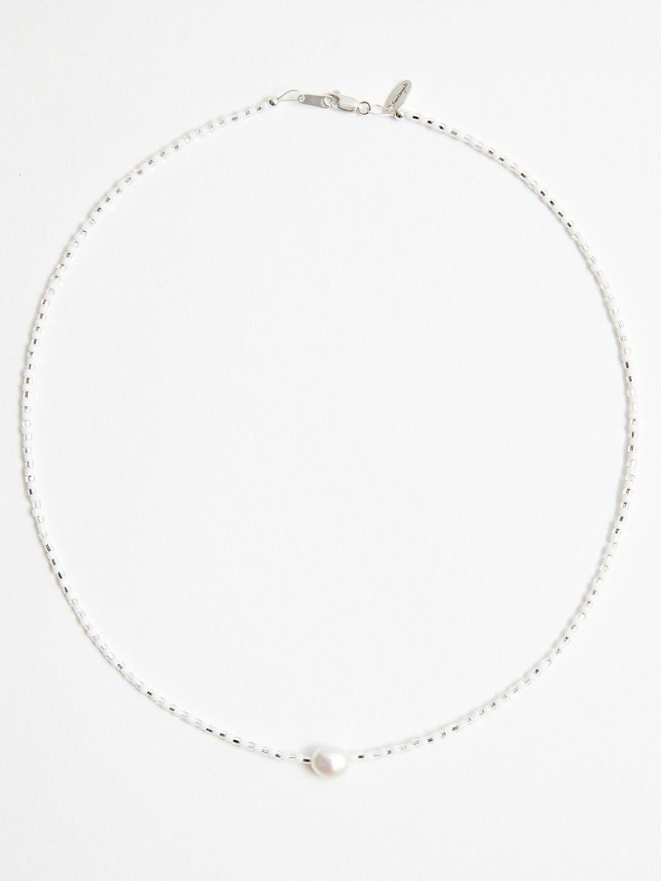 Somos Como Niños Necklace - White/Silver