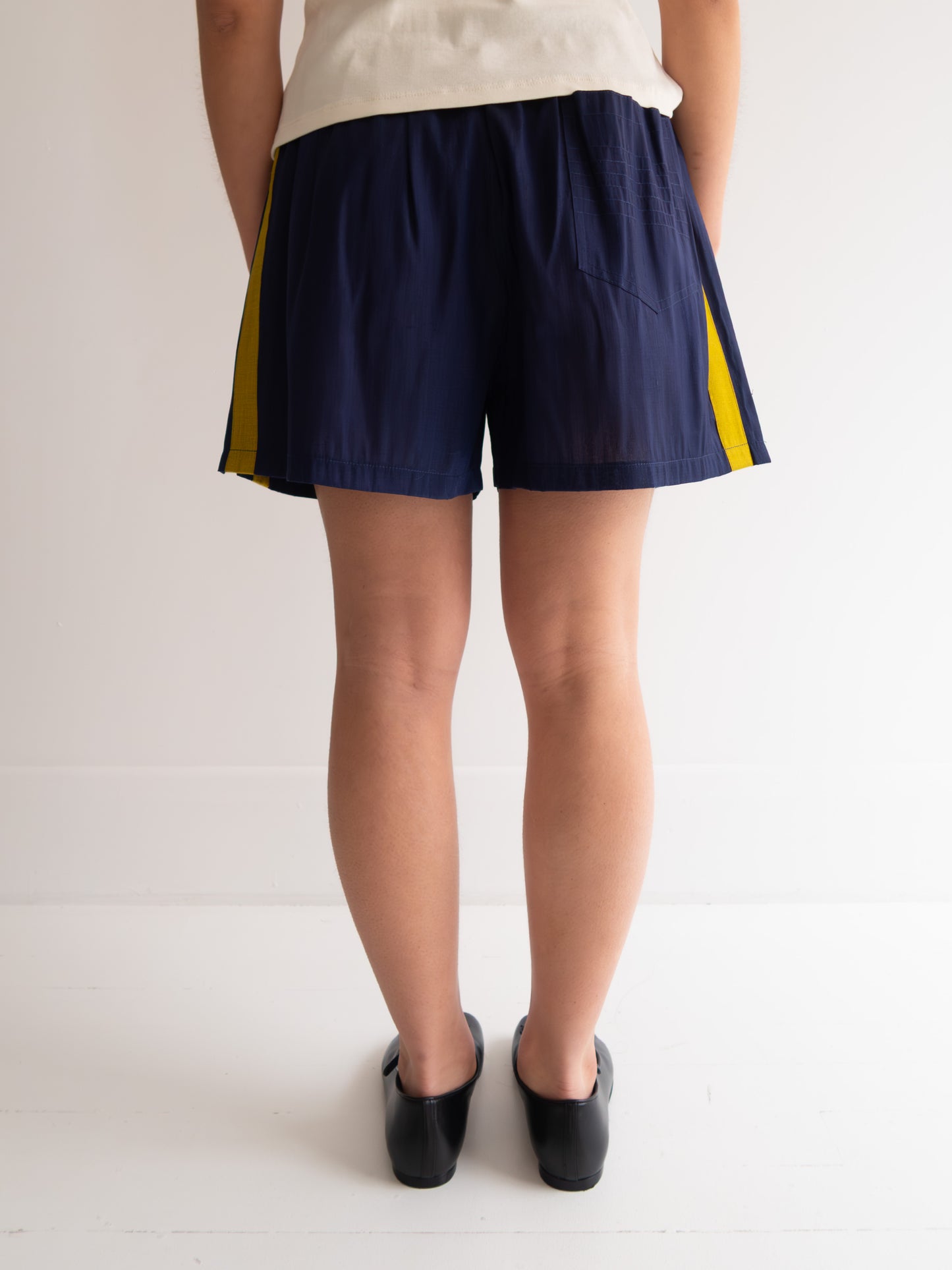 Raw Silk Contrast Shorts - Navy/Chartreuse