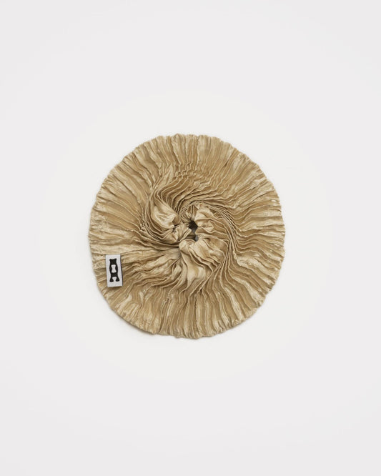 Plissé Silk Scrunchie - Beige
