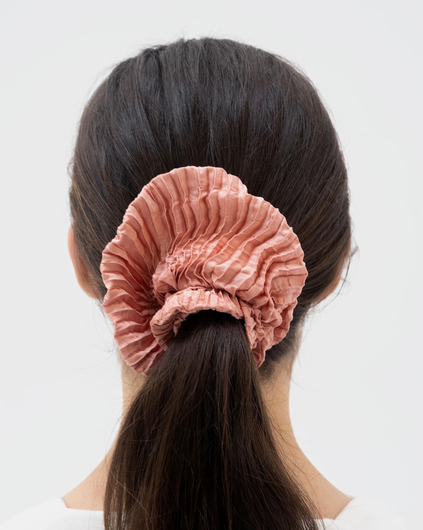 Plissé Silk Scrunchie - Blush