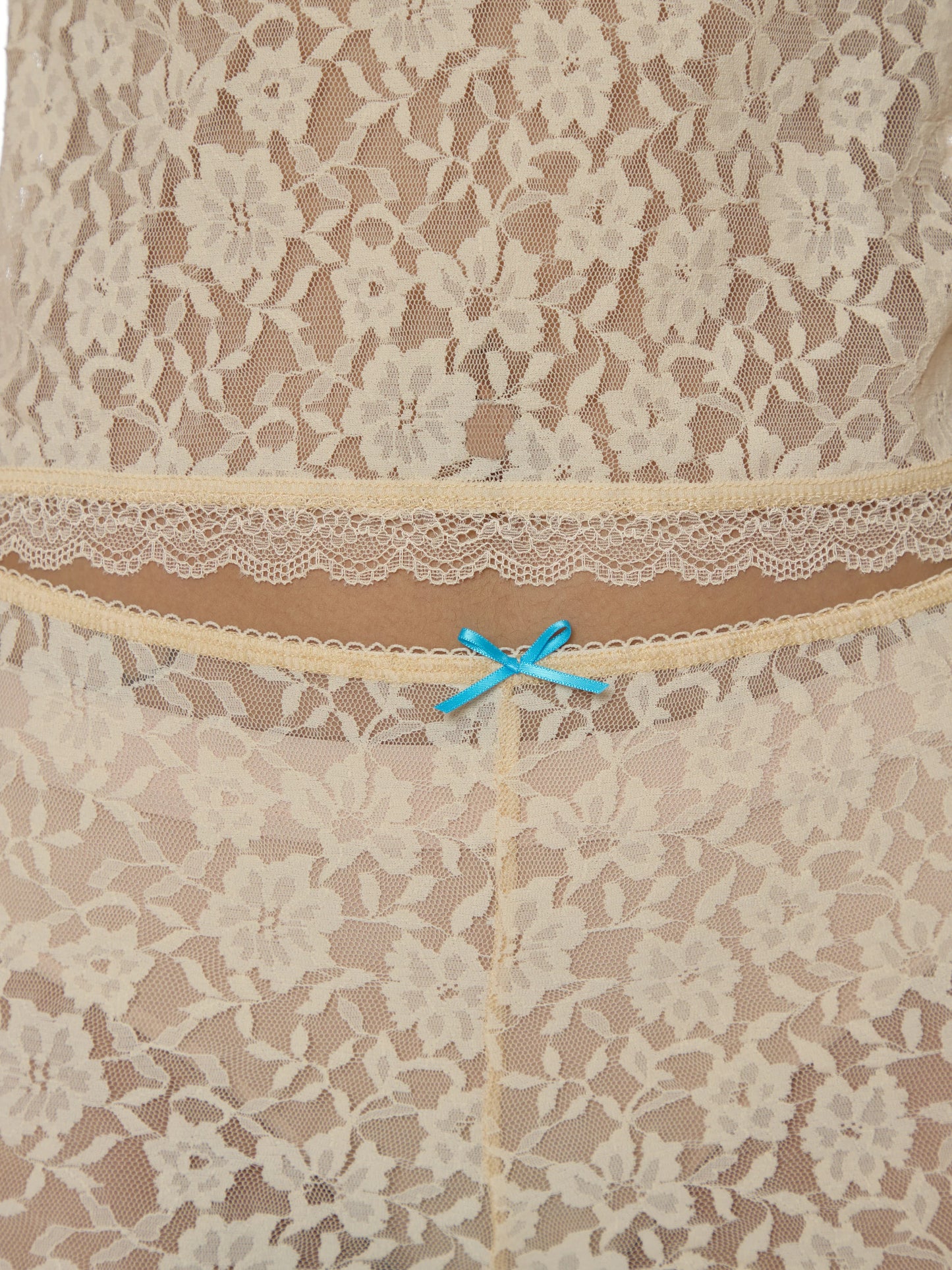 Barlow Capri - Ivory Lace