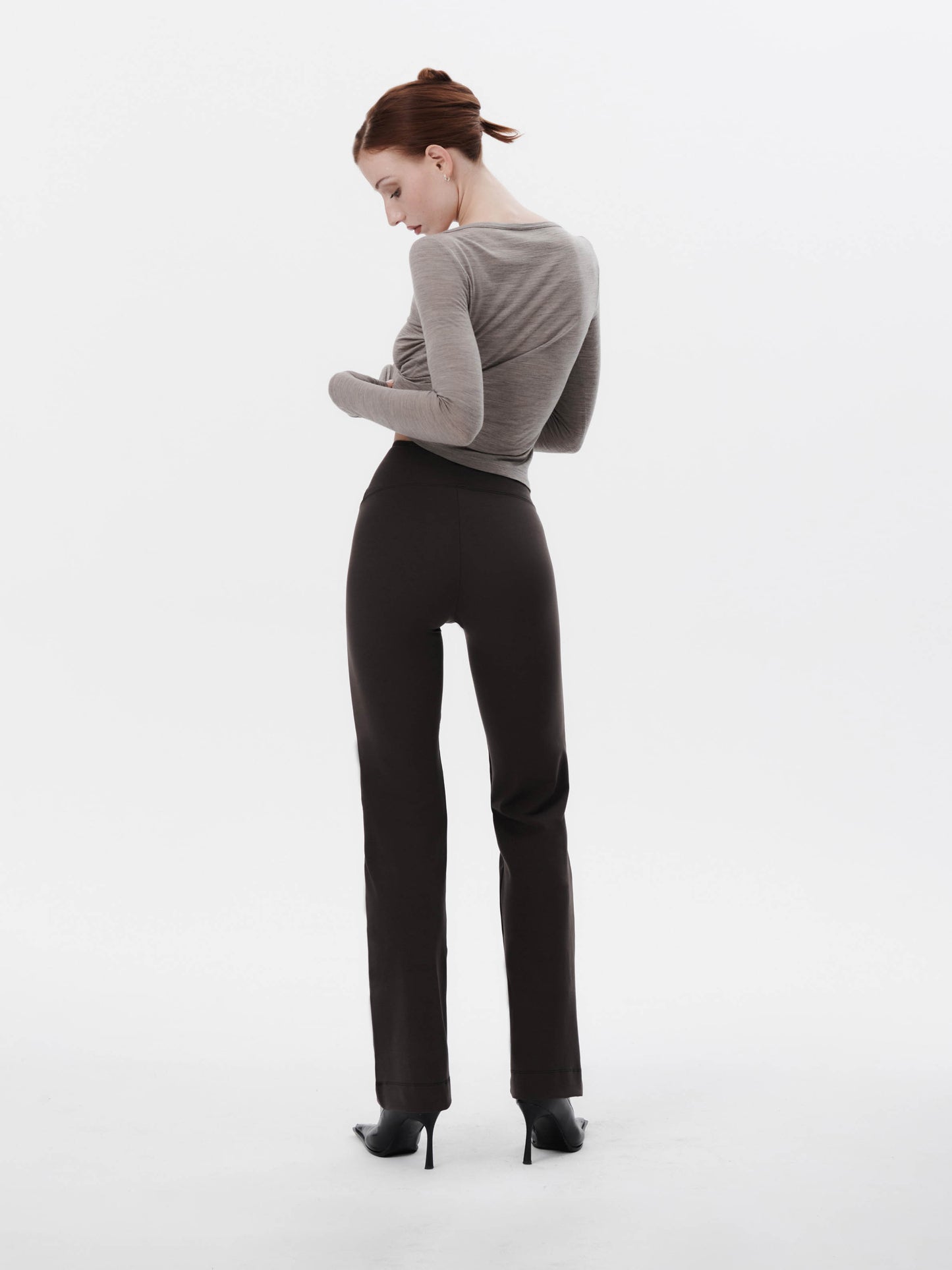 The Stretch Trouser - Earth Grey